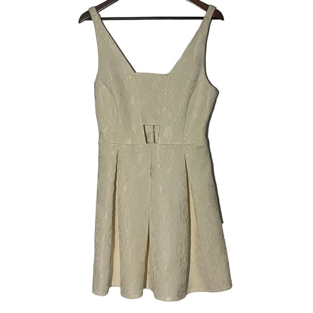 Topshop Ivory Brocade Lace Cocktail Dress
